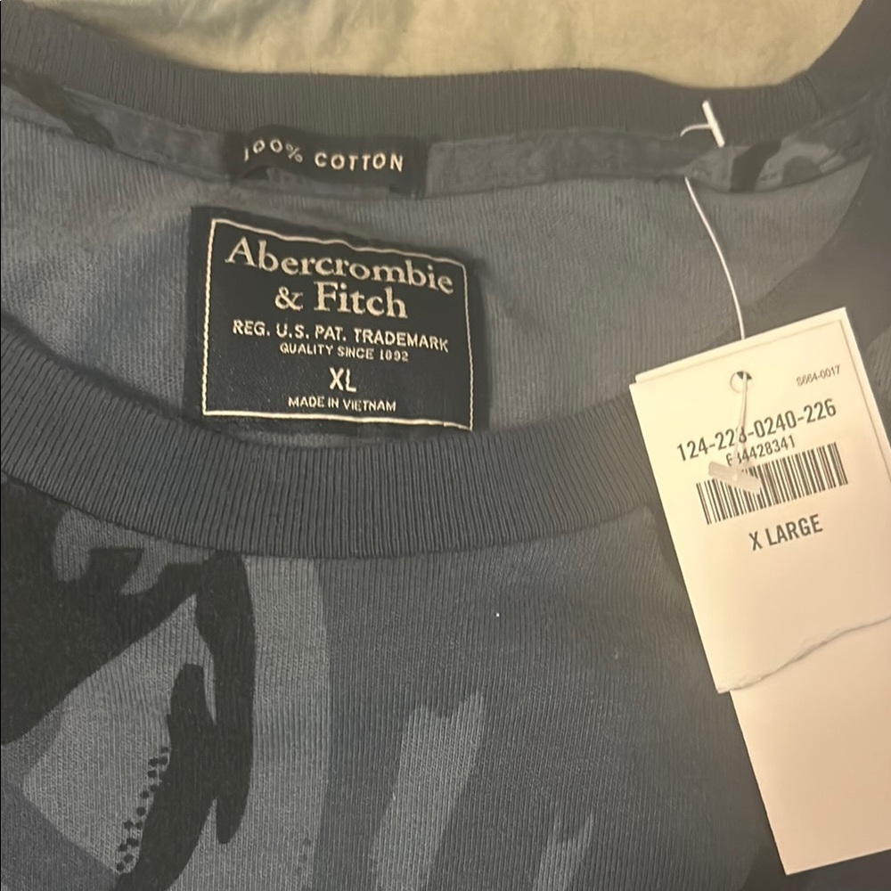 Abercrombie & Fitch Blue Long Sleeve Tee with Modern Urban Style - Picture 2 of 2